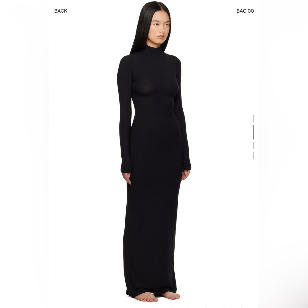SKIMS 
Long Sleeve Full-Length Turtleneck Dress (Soft lounge collection) - Picture 2 of 7